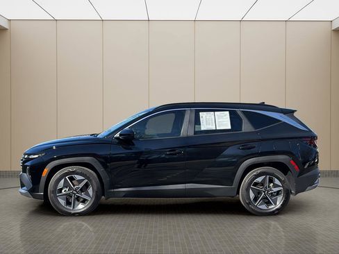 Certified 2025 Hyundai Tucson SEL image 2