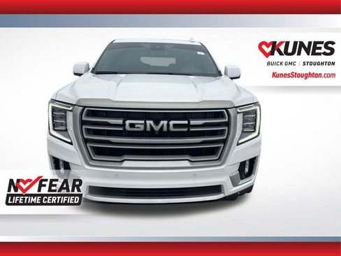 Used 2023 GMC Yukon SLT w/ SLT Luxury Package image 5