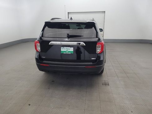 Used 2020 Ford Explorer XLT w/ Comfort Package AWD/4WD image 7