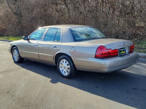 Used 2004 Mercury Grand Marquis LS image 3