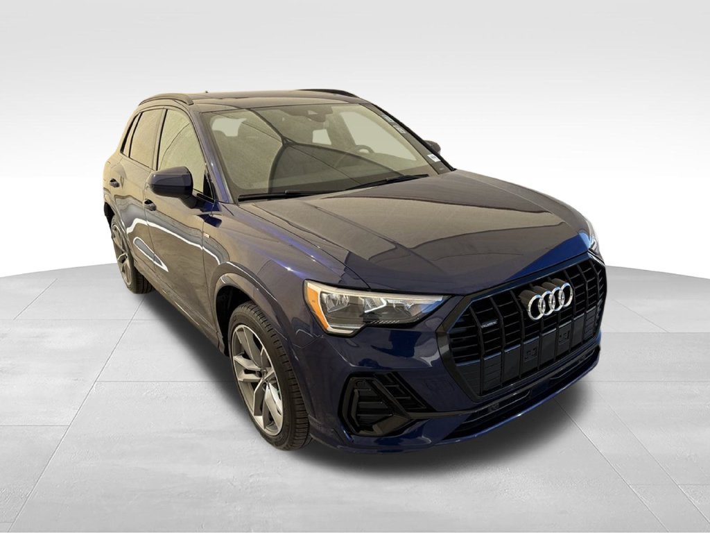 Used 2022 Audi Q3 2.0T Premium w/ Black Optic Sport Package AWD/4WD image 5