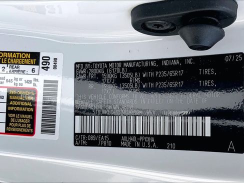 Used 2025 Toyota Sienna XLE w/ XLE Plus Package FWD image 36