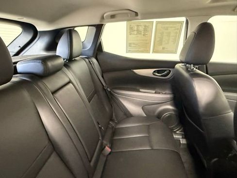 Used 2020 Nissan Rogue Sport SL w/ Premium Package image 46