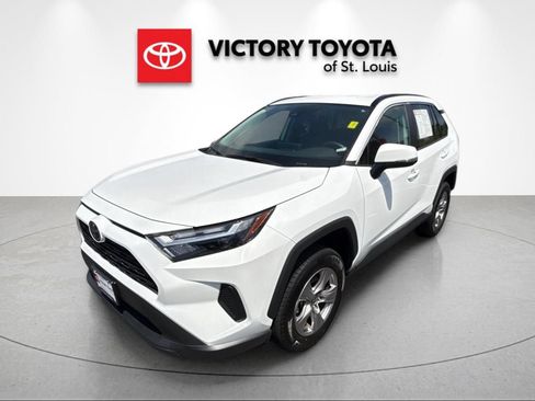 Used 2025 Toyota RAV4 XLE FWD image 7