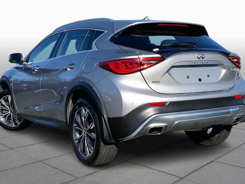 Used 2018 INFINITI QX30 Premium w/ Cargo Package image 11