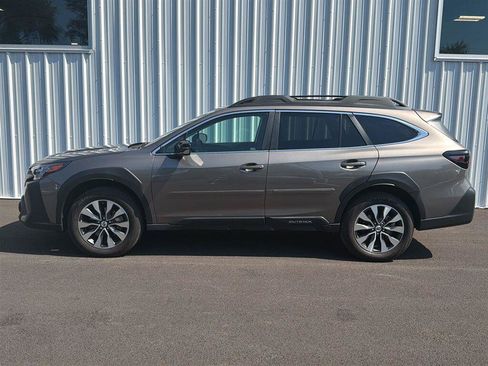 Used 2024 Subaru Outback Limited AWD/4WD image 6