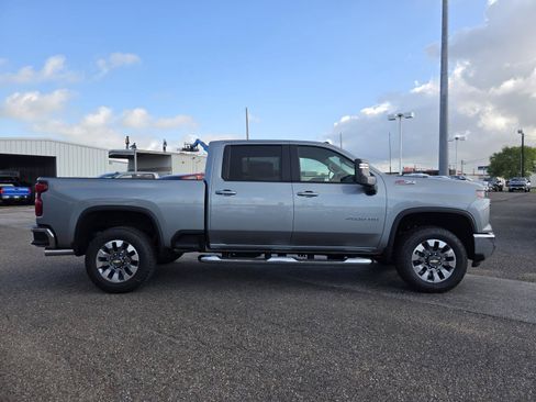 New 2026 Chevrolet Silverado 2500 LT AWD/4WD image 6