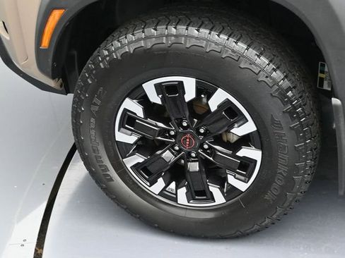 Used 2023 Nissan Frontier PRO-4X w/ Pro Convenience Package AWD/4WD image 7