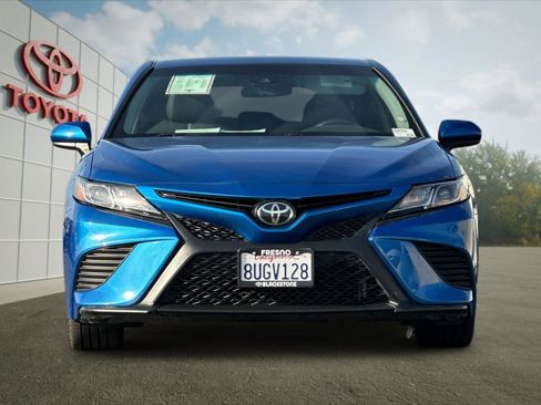 Certified 2018 Toyota Camry SE image 8
