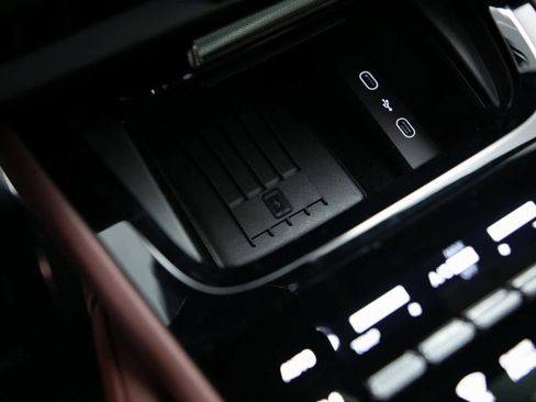 New 2026 Porsche Cayenne GTS image 23