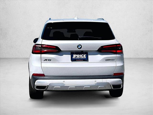 Used 2022 BMW X5 sDrive40i w/ Executive Package RWD image 4