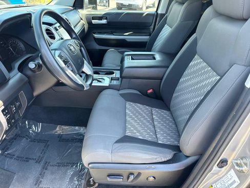 Used 2019 Toyota Tundra SR5 w/ SR5 Upgrade Package AWD/4WD image 26
