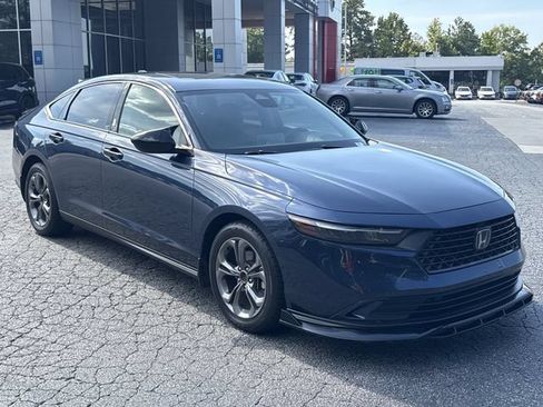 Used 2023 Honda Accord EX image 22