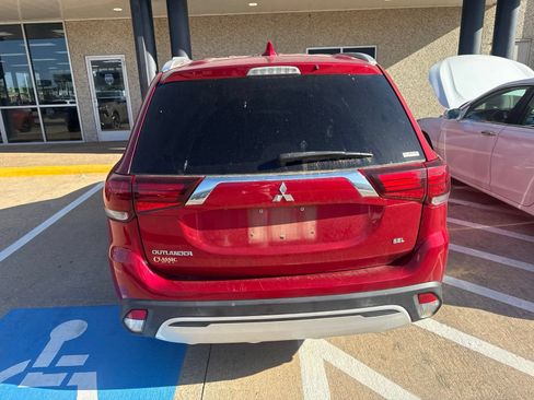 Used 2020 Mitsubishi Outlander SEL AWD/4WD image 6