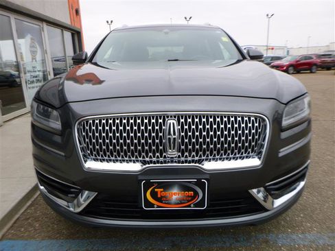 Used 2019 Lincoln Nautilus Select AWD/4WD image 23