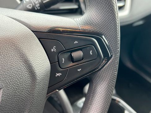 Used 2025 Chevrolet TrailBlazer LT image 19