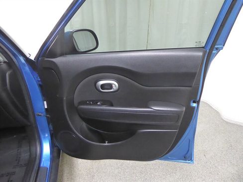 Used 2018 Kia Soul + image 24