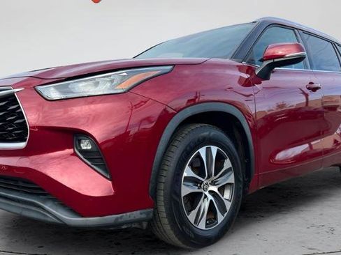 Used 2020 Toyota Highlander XLE FWD image 49