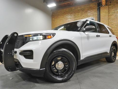 Used 2020 Ford Explorer Police AWD Red/Blue Lightbar a image 1