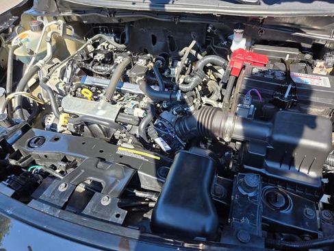 Used 2023 Nissan Versa SV FWD image 23