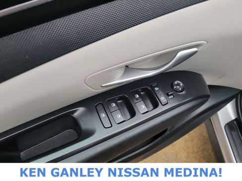 Used 2024 Hyundai Tucson SE image 36