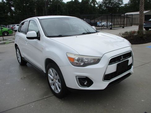 Used 2014 Mitsubishi Outlander Sport SE FWD image 11
