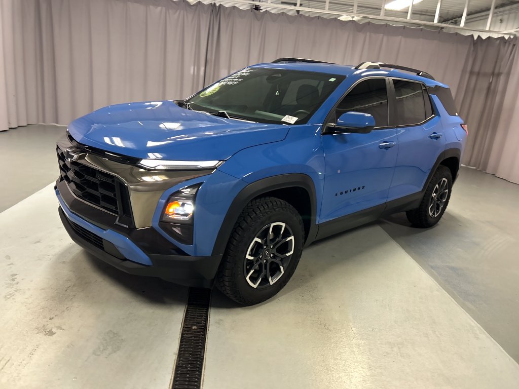 Used 2025 Chevrolet Equinox ACTIV FWD image 3