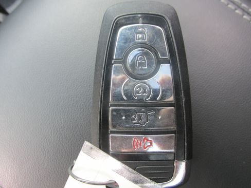 Used 2022 Lincoln Corsair AWD w/ Premium Package image 45