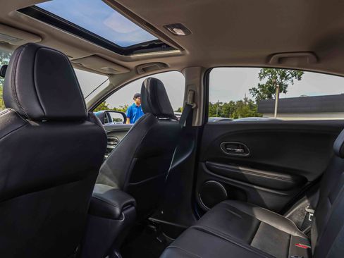 Used 2019 Honda HR-V EX-L image 22