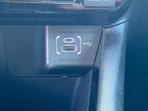 Certified 2025 Jeep Compass Limited AWD/4WD image 15