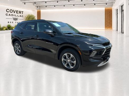 Used 2024 Chevrolet Blazer LT w/ Convenience Package FWD image 1