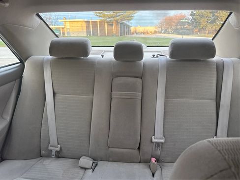 Used 2005 Toyota Camry LE image 24