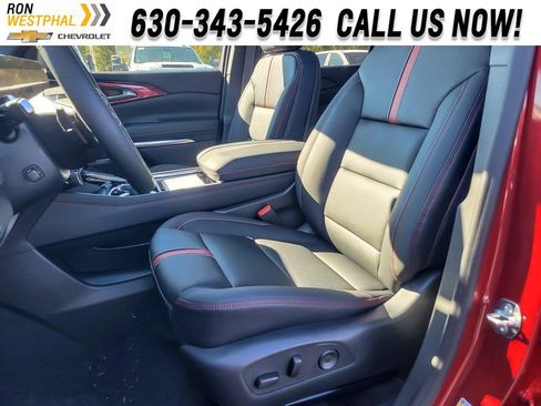 New 2026 Chevrolet Traverse RS image 7