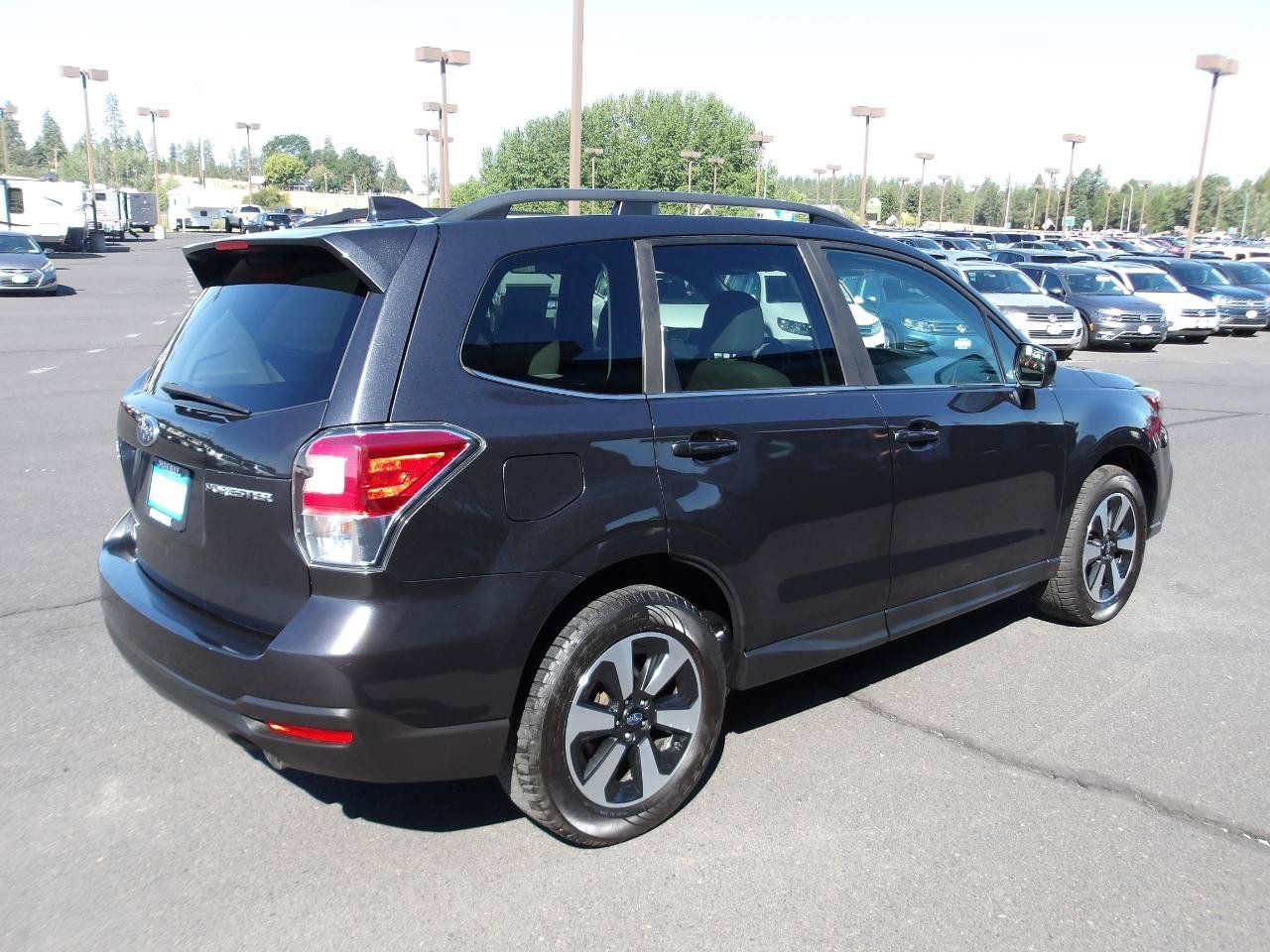 Used 2018 Subaru Forester 2.5i Limited AWD/4WD image 5