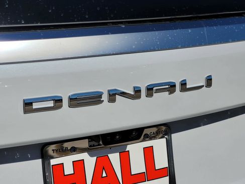 New 2026 GMC Yukon XL Denali w/ Denali Reserve Package image 6
