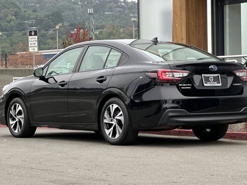 Used 2025 Subaru Legacy Premium image 6