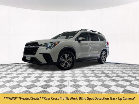 Used 2023 Subaru Ascent Premium w/ Convenience Package image 2