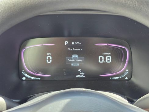 Used 2023 Kia Soul LX FWD image 14