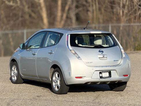 Used 2012 Nissan Leaf SL w/ Recycling/Organizational Pkg image 10