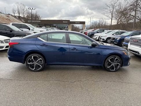 Certified 2024 Nissan Altima 2.5 SR image 6