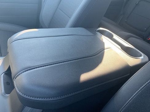 New 2025 GMC Sierra 1500 Elevation image 24