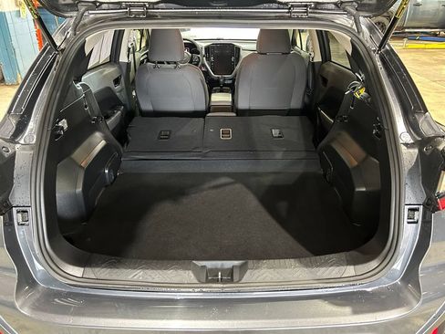 Used 2025 Subaru Crosstrek 2.5i Premium AWD/4WD image 13