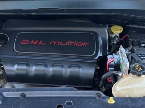 Used 2018 Jeep Compass Limited w/ Navigation Group AWD/4WD image 31
