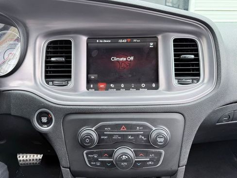 Used 2023 Dodge Charger R/T w/ Technology Group image 19