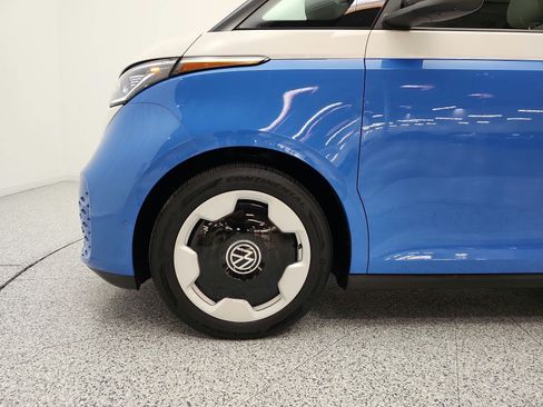 Used 2025 Volkswagen ID. Buzz Pro S Plus AWD/4WD image 21