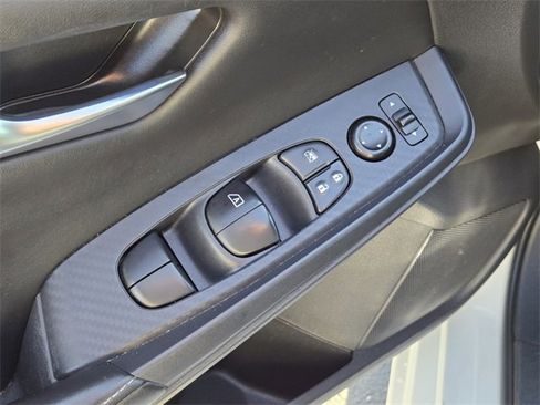 Used 2023 Nissan Sentra SV image 15