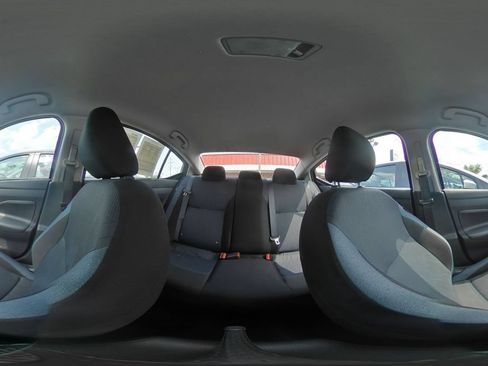 Used 2025 Nissan Versa SV FWD image 40