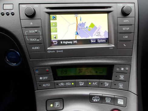 Used 2013 Toyota Prius Prime Plug-In Hybrid FWD image 21