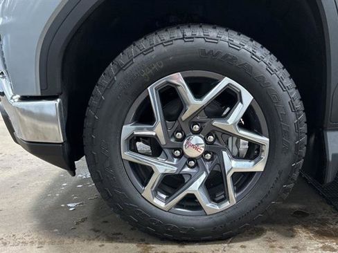 New 2026 GMC Sierra 1500 SLT w/ SLT Premium Plus Package image 10