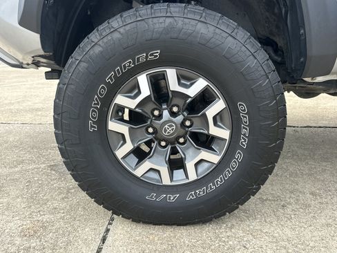 Used 2023 Toyota Tacoma TRD Off-Road RWD image 12
